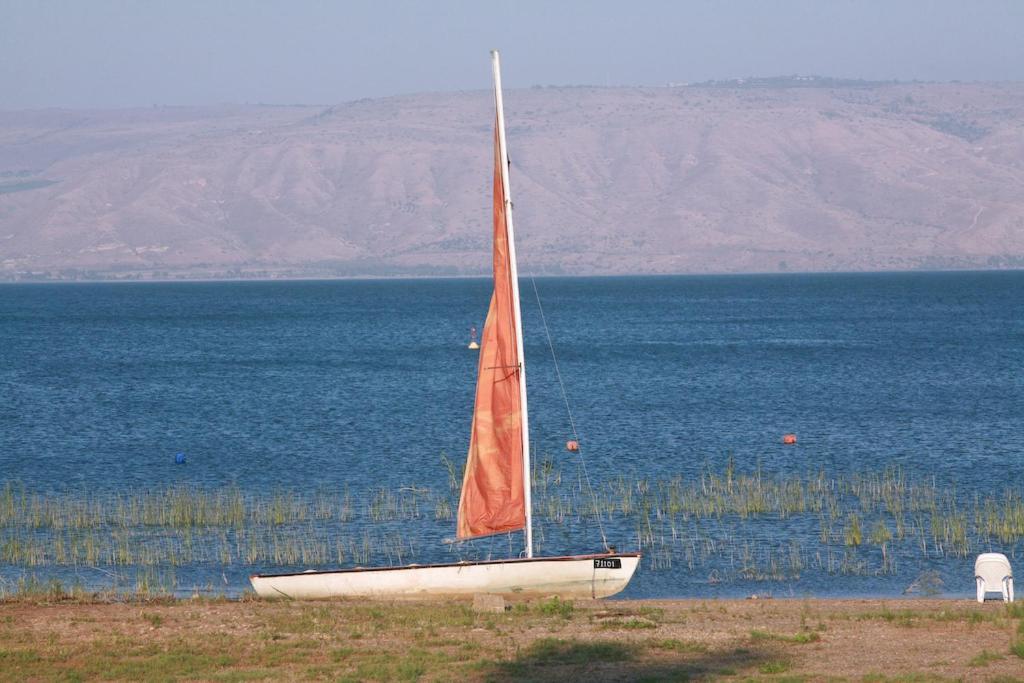 Nof Ginosar Kibbutz Hotel Pokoj fotografie